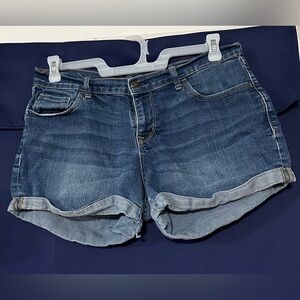 Women’s Old Navy boyfriend Jean shorts size 12
